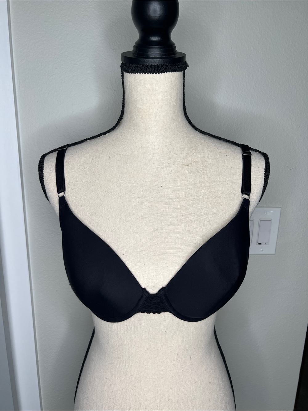 Maidenform 34D Bra 7909 Black Lace Accent Underwire One Fabulous Fit T Shirt